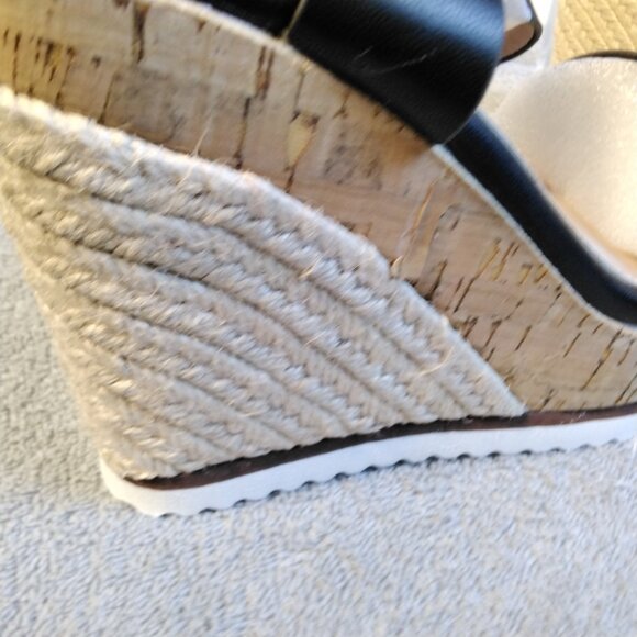 Viapipa Black Strappy Wedge Sandals Espadrille Size 6 Ankle Strap Platform heel - Picture 4 of 13